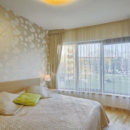 Apartamentai Liuks 德拉肯恩凯 外观 照片