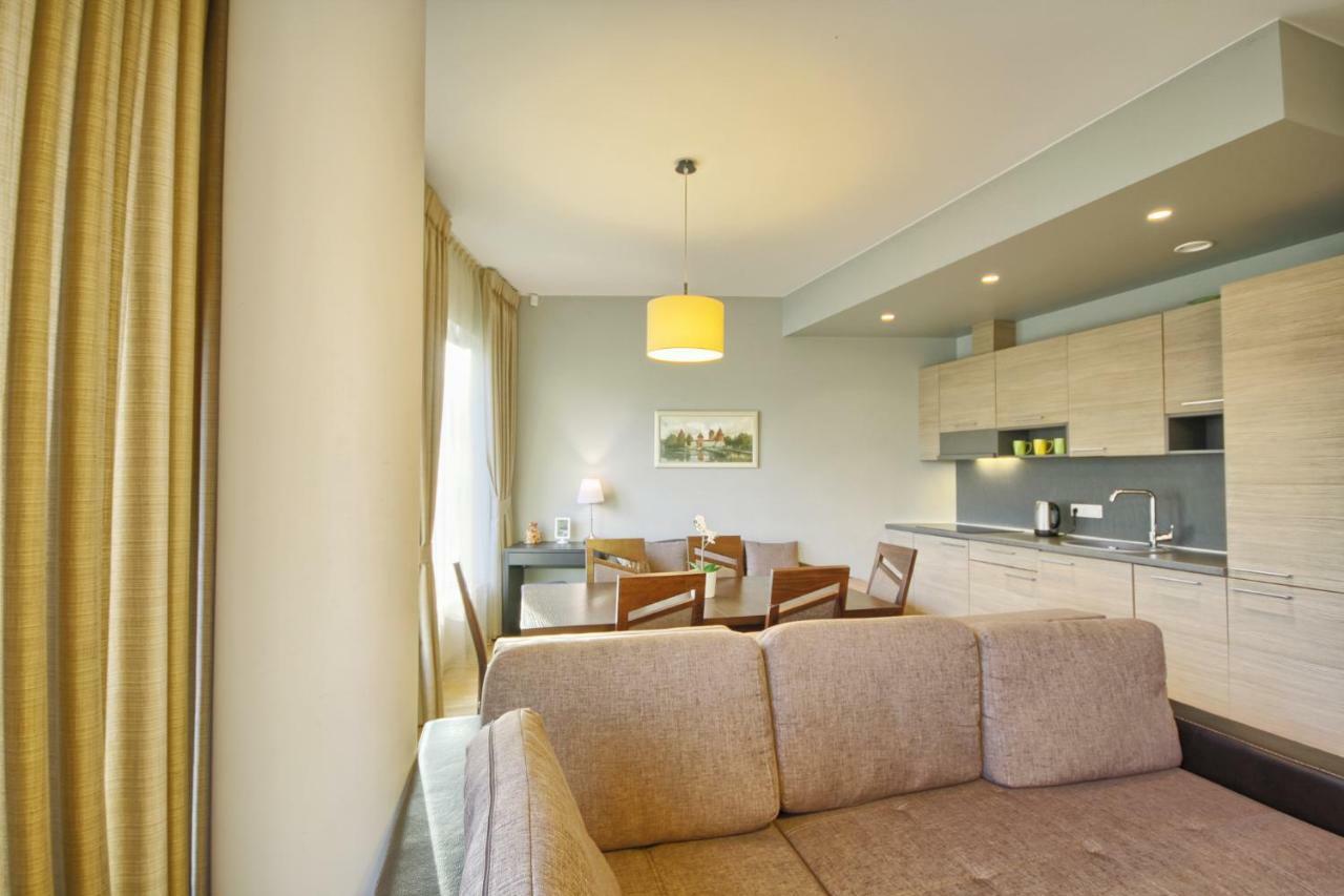 Apartamentai Liuks 德拉肯恩凯 外观 照片
