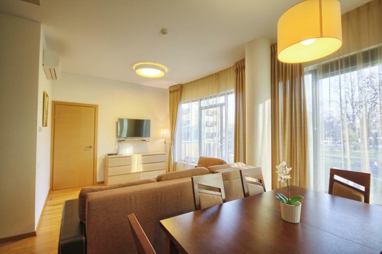 Apartamentai Liuks 德拉肯恩凯 外观 照片